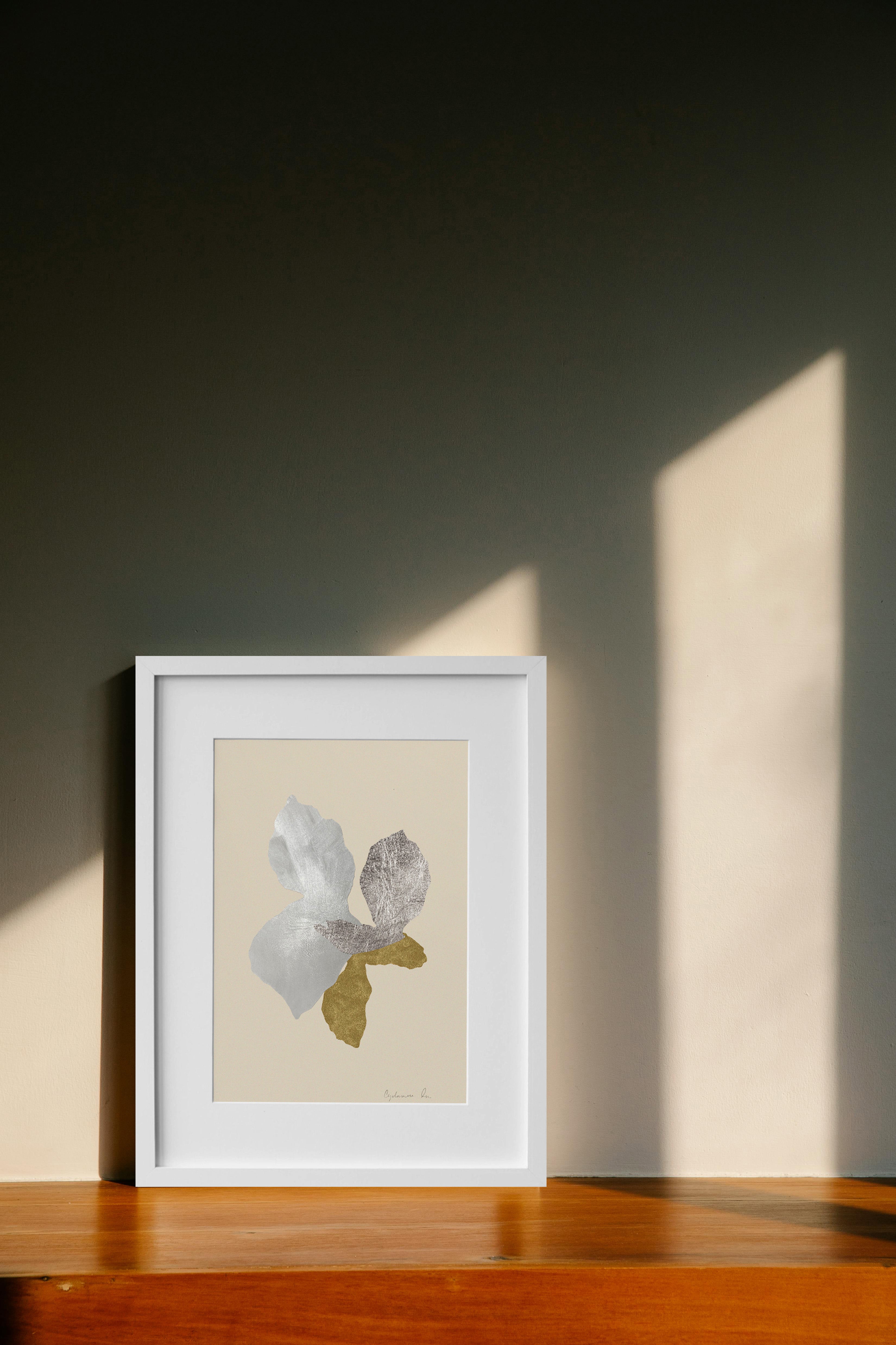 Cyclamen 3 - Lola Mathé